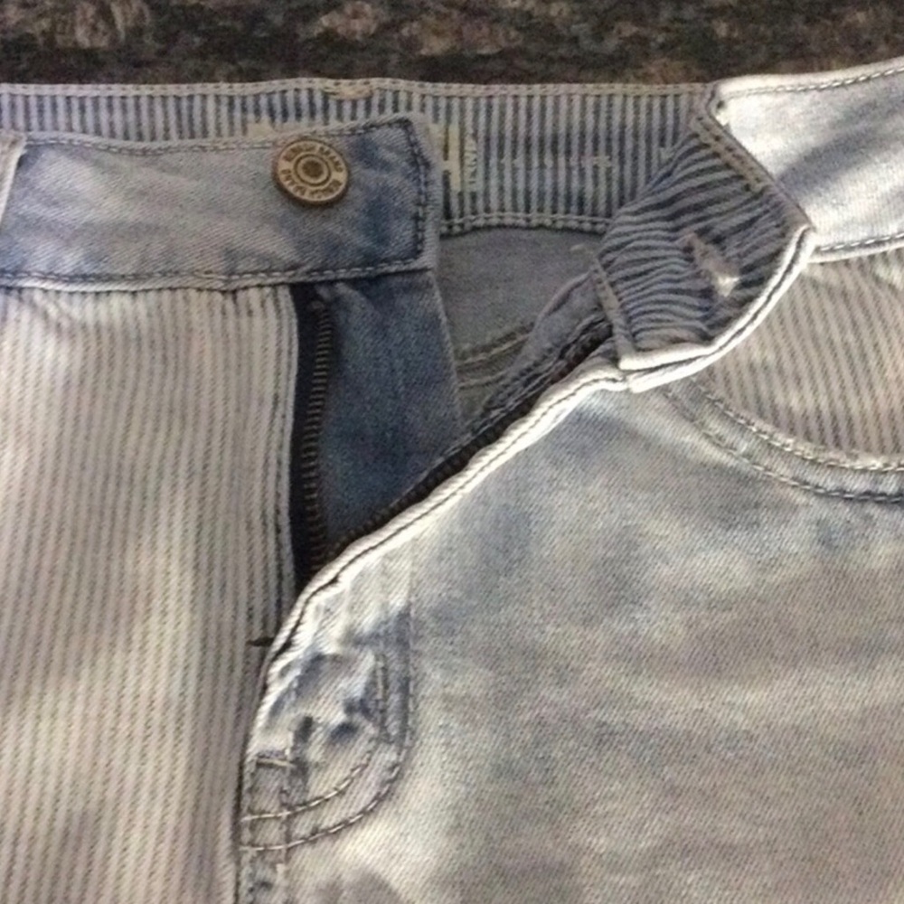 Rewash Blue Distressed Denim Shorts - Picture 4 of 9